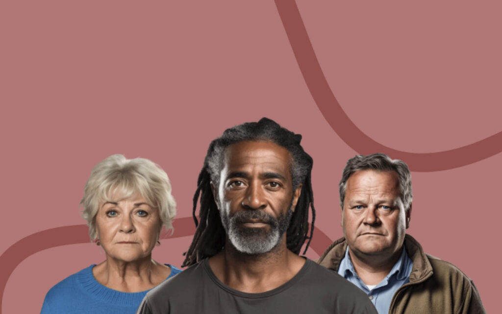 Drie personen met verschillende uiterlijke kenmerken poseren zij aan zij tegen een roodbruine achtergrond.