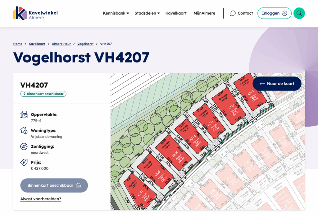 Een desktop screenshot van een specifieke kavelpagina op Kavelwinkel Almere, met de titel "Vogelhorst VH4207" en een gedetailleerde plattegrond van de kavel.