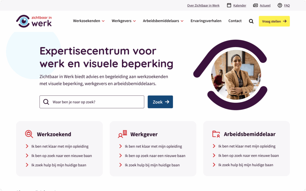 Schermafbeelding van de homepage van Zichtbaar in Werk met navigatie, zoekbalk en focus op de diensten voor werkzoekenden, werkgevers en bemiddelaars.