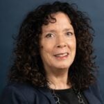 Portret foto van Angeline Hellwig, communicatieadviseur bij de Regionale Belasting Groep